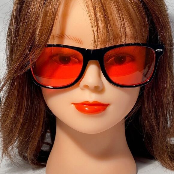 1189 Sunglasses Oversize Black Frame Red Lenses UV Protection NWOT - Picture 1 of 9